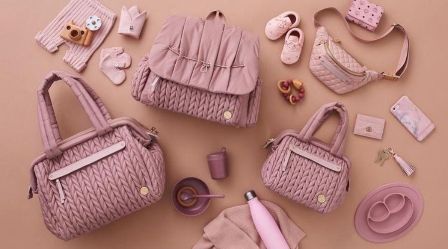 Anne Bebek Bakım Çantasında Neler Olmalı?