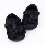 Siyah  Fiyonk Detaylı Kadife Kız Bebek Ayakkabı