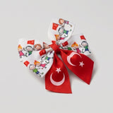Beyaz  El Ele Çocuklar Desenli Ay Yıldız Kuyruklu Kız Çocuk Toka