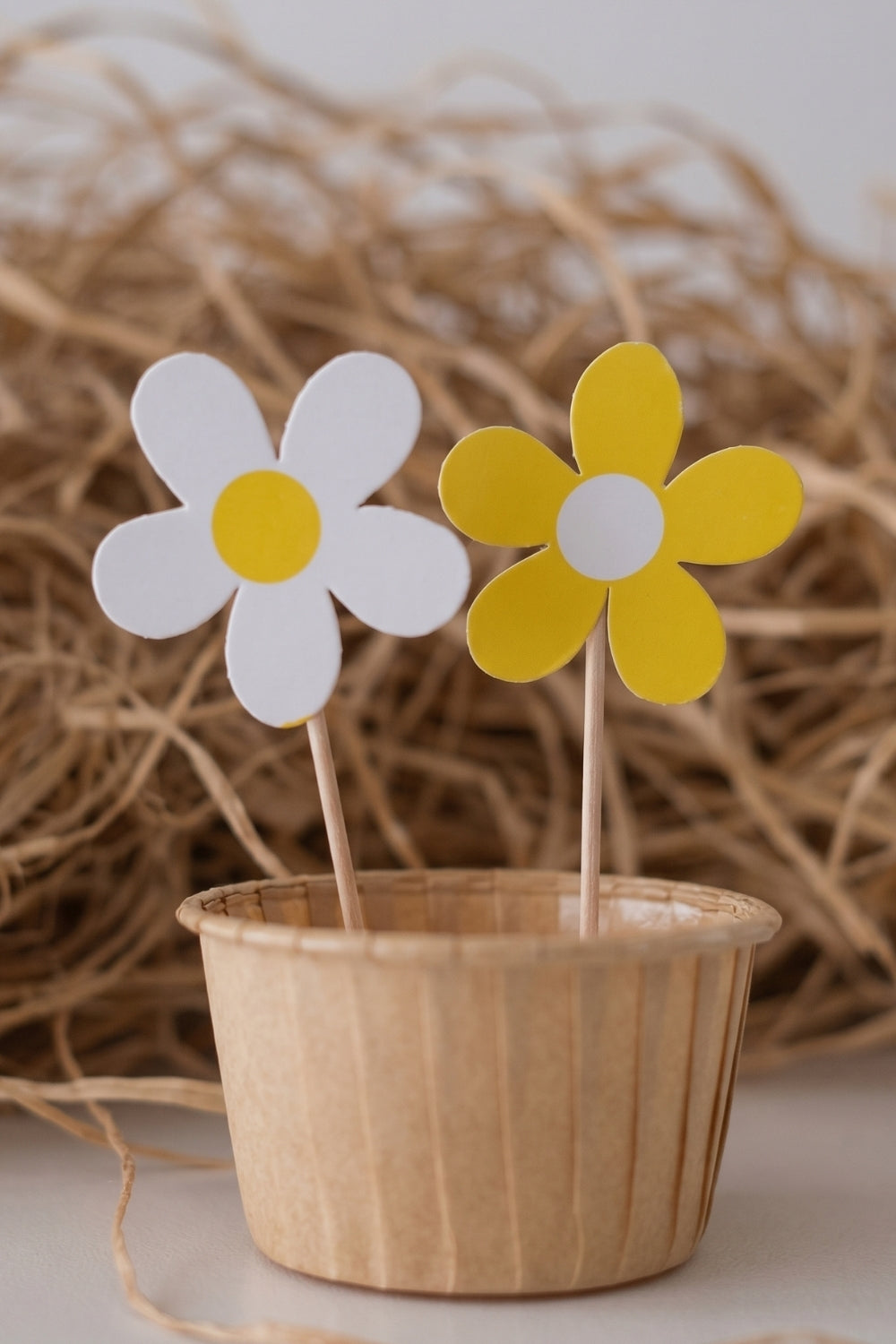 Beyaz 8'li Papatya Figürlü Kürdan Pasta Süsü