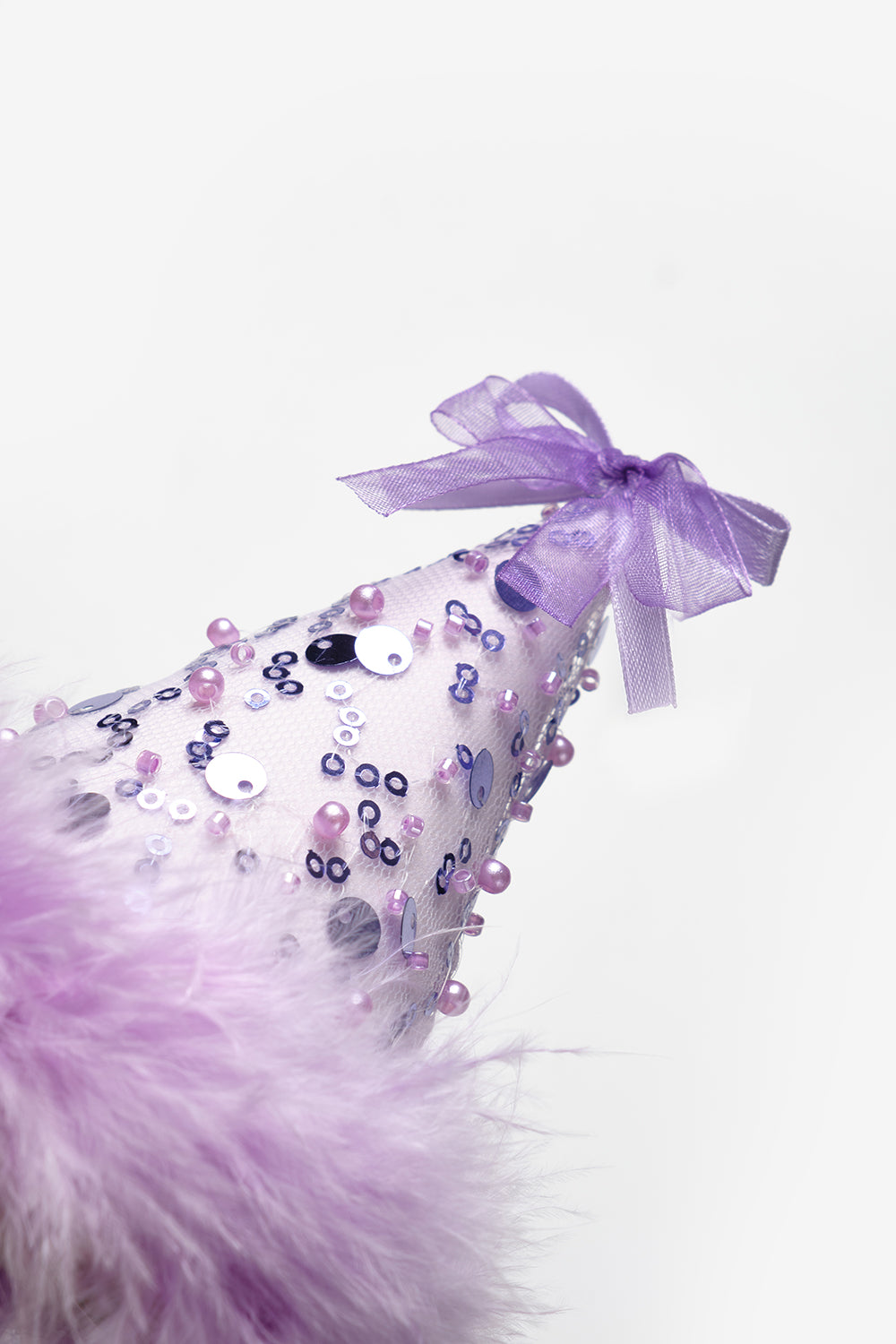 Lila  Fiyonk Detaylı Pullu Kız Çocuk Klipsli Doğum Günü Huni Taç