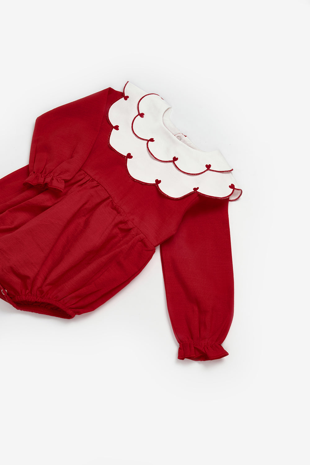 Kırmızı  Kalp Desen Yakalı Kız Bebek Keten Tulum - Fabiana