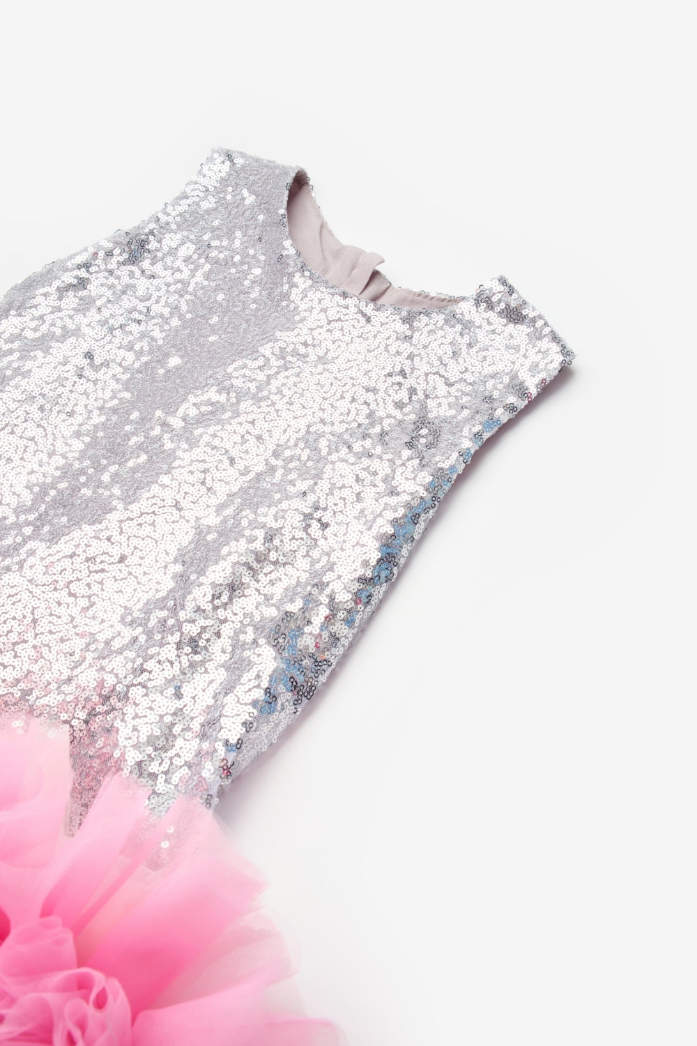 Gümüş  Fırfır Detaylı Pullu Kız Bebek Elbise - Dakota