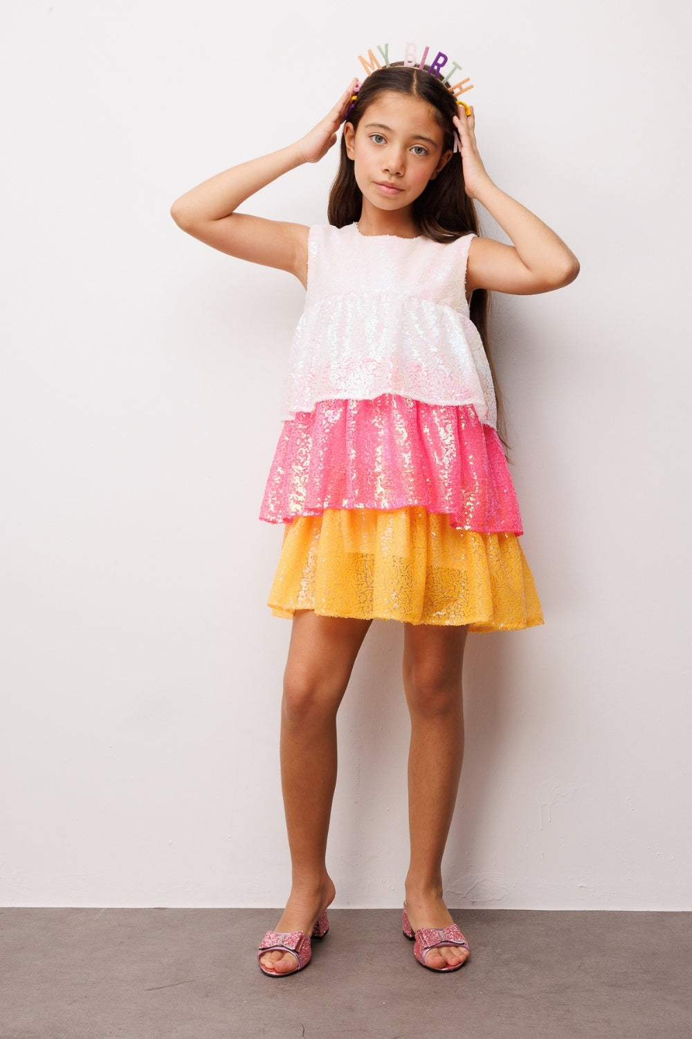 Beyaz Pullu Katlı Kız Çocuk Elbise - Lily